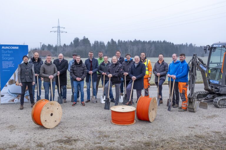 Spatenstich für Glasfaserausbau im Achental