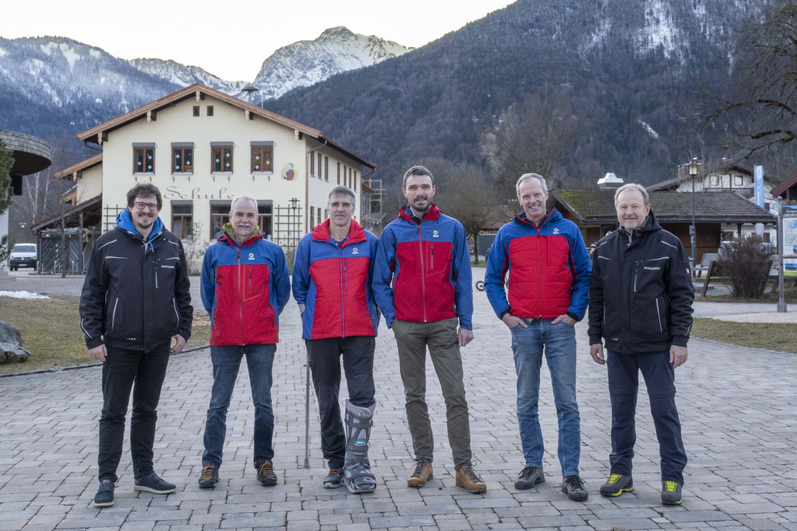 AVACOMM unterstützt die Bergwachten Achental – starke Partnerschaft für Glasfaser-Ausbau und regionale Infrastrukturprojekte